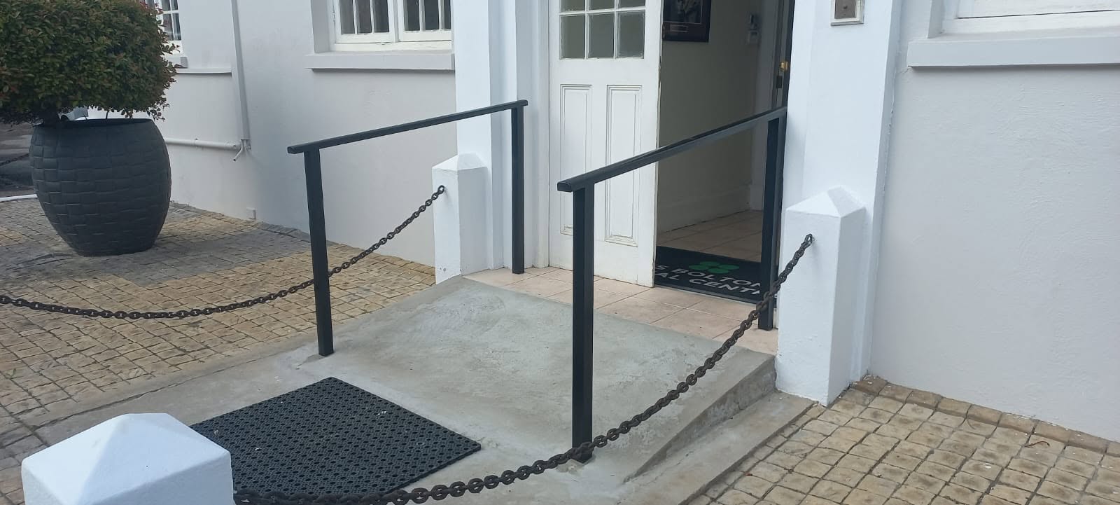 Handrail