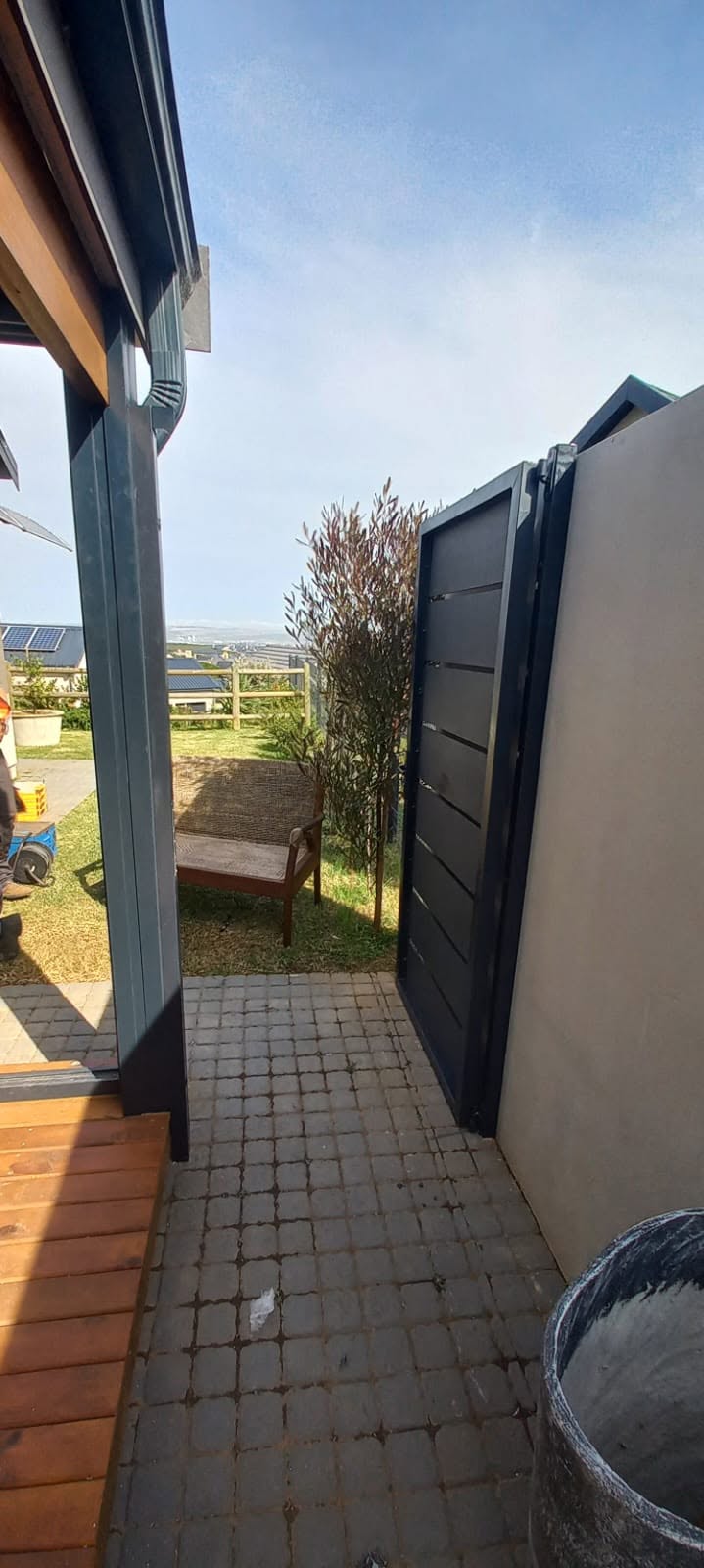 Aluminium door