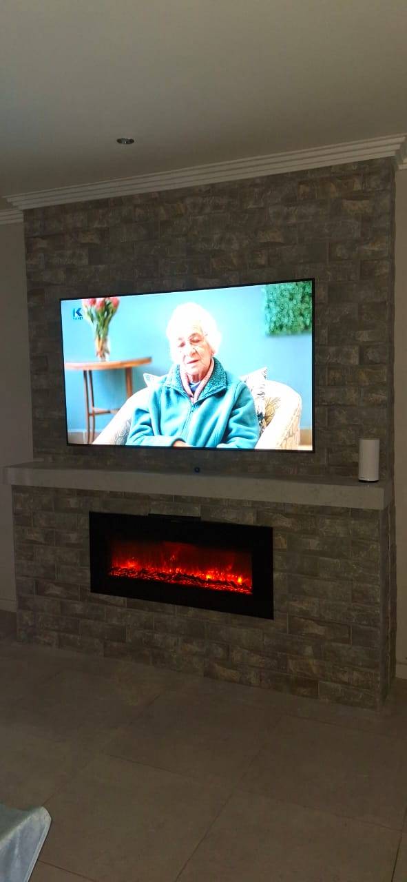 Wall Unit with Build in Electrical Fire Place